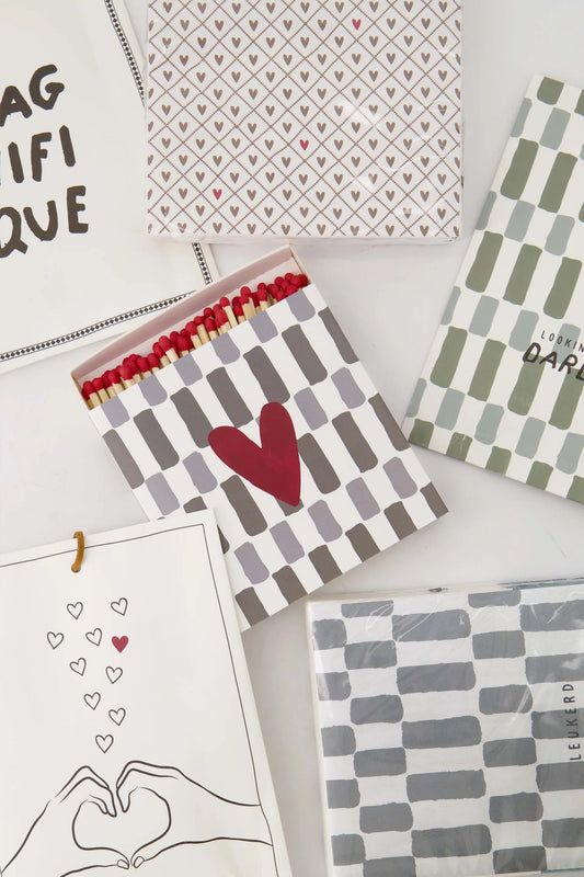 Servet Vierkant Hartjes Wit/Port/Bruin