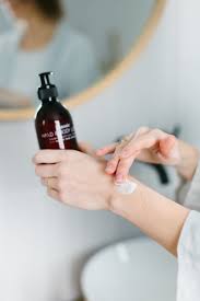 Classic Hand & Body Lotion 250ml - Calming Botanical Touch