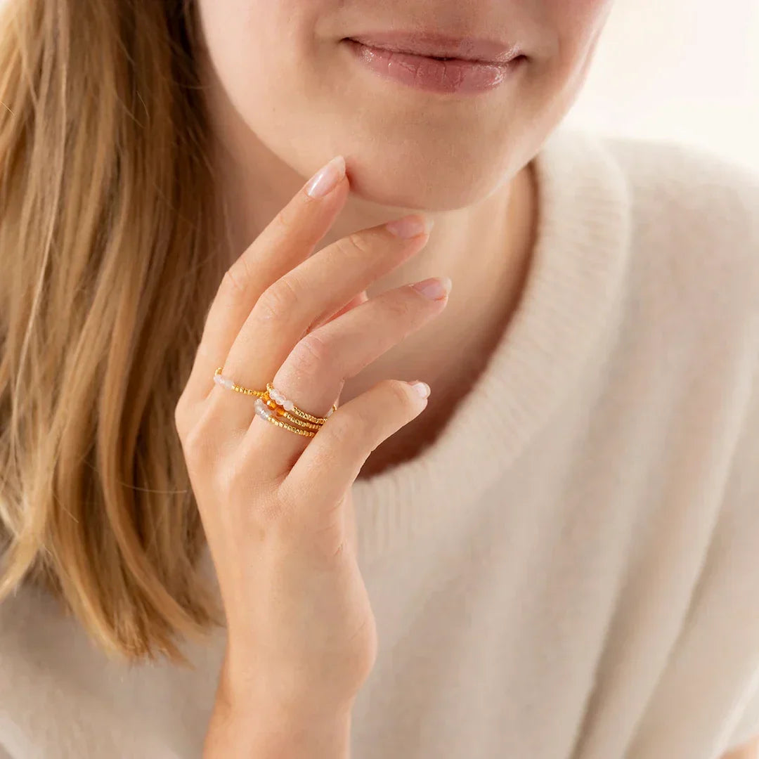 Clarity Carnelian Ring Gold Colored