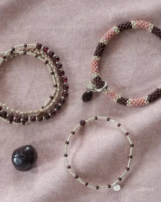 Advanced Garnet Armband SC