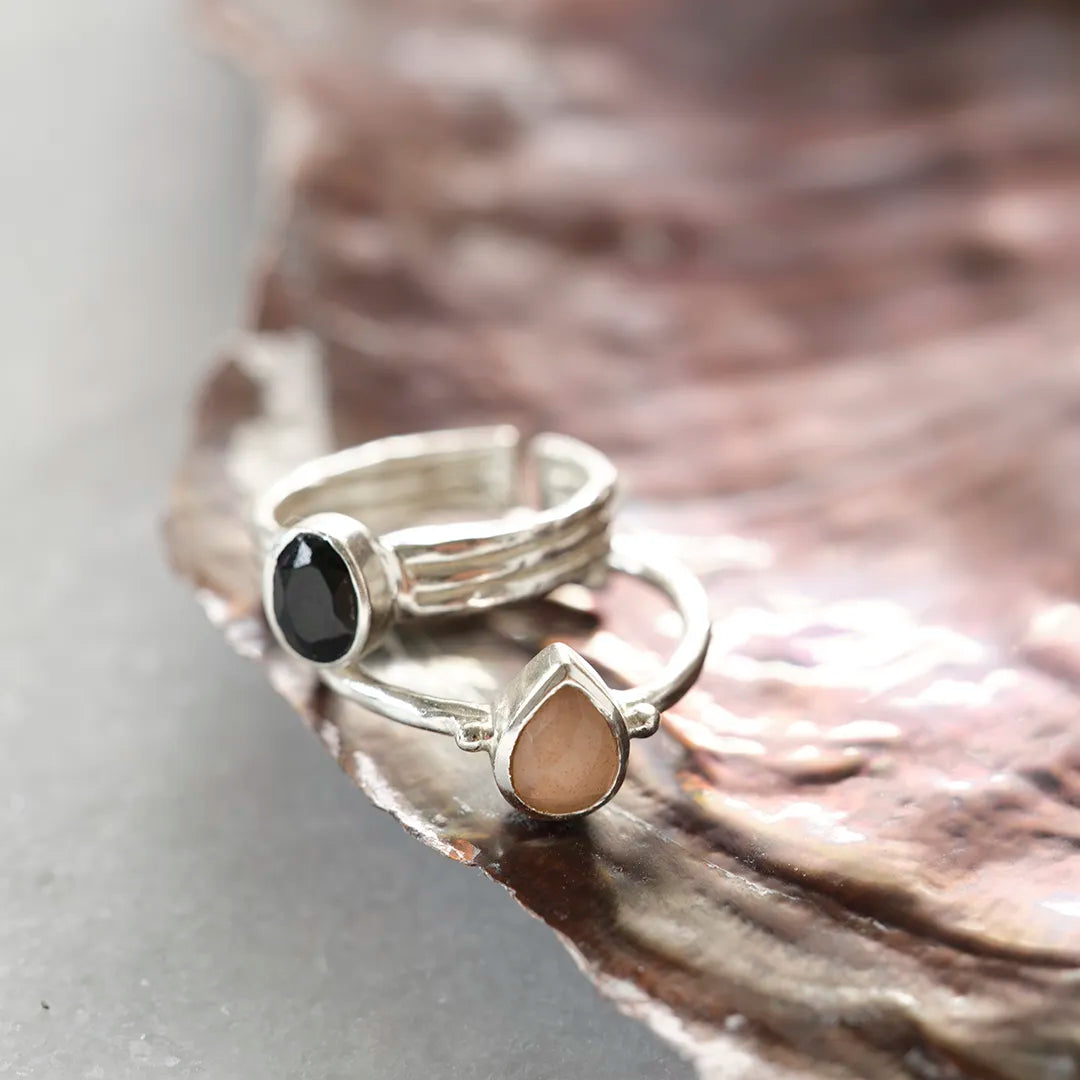 Attentive Black Onyx Ring Silver